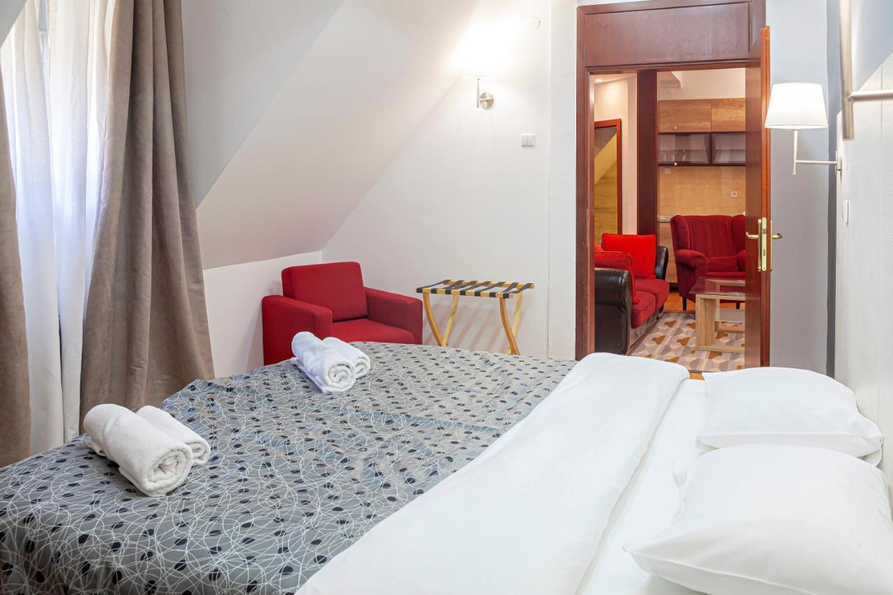 Hotel Junior كوباونيك المظهر الخارجي الصورة