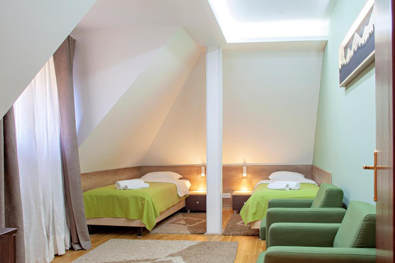 Hotel Junior كوباونيك المظهر الخارجي الصورة