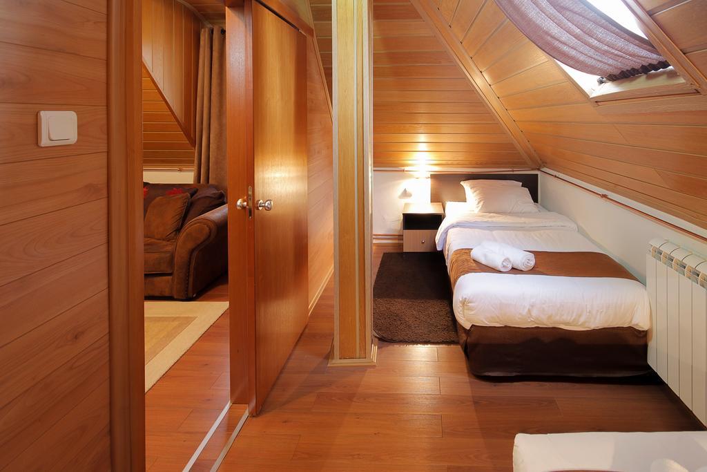 Hotel Junior كوباونيك المظهر الخارجي الصورة